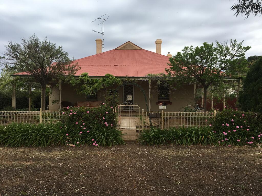 Oakwood Cottage Temora