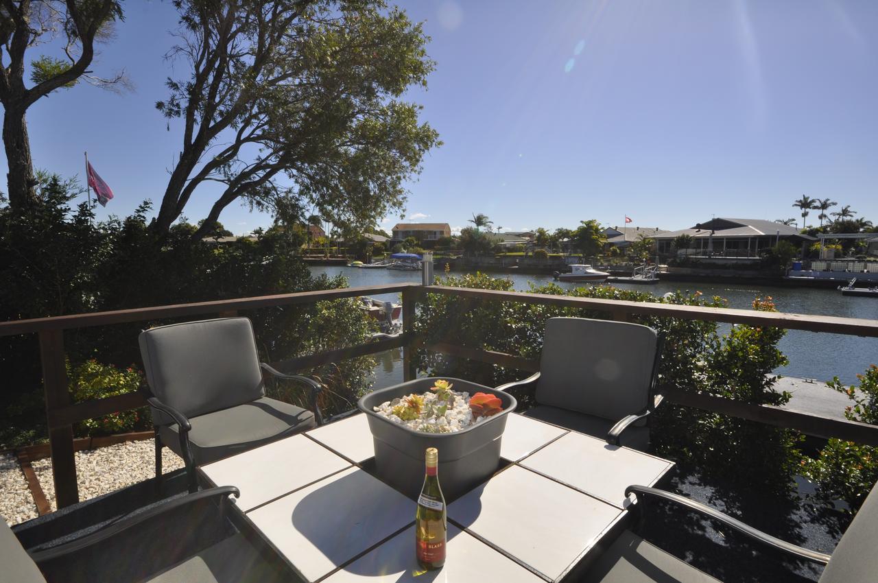 Bribie Island Canal Holiday Destination Bongaree