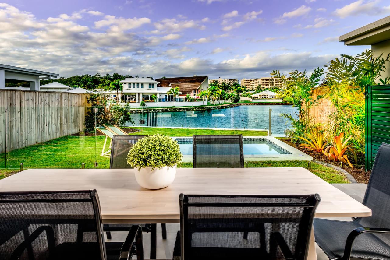 Blue lagoon Villa A Trinity Beach