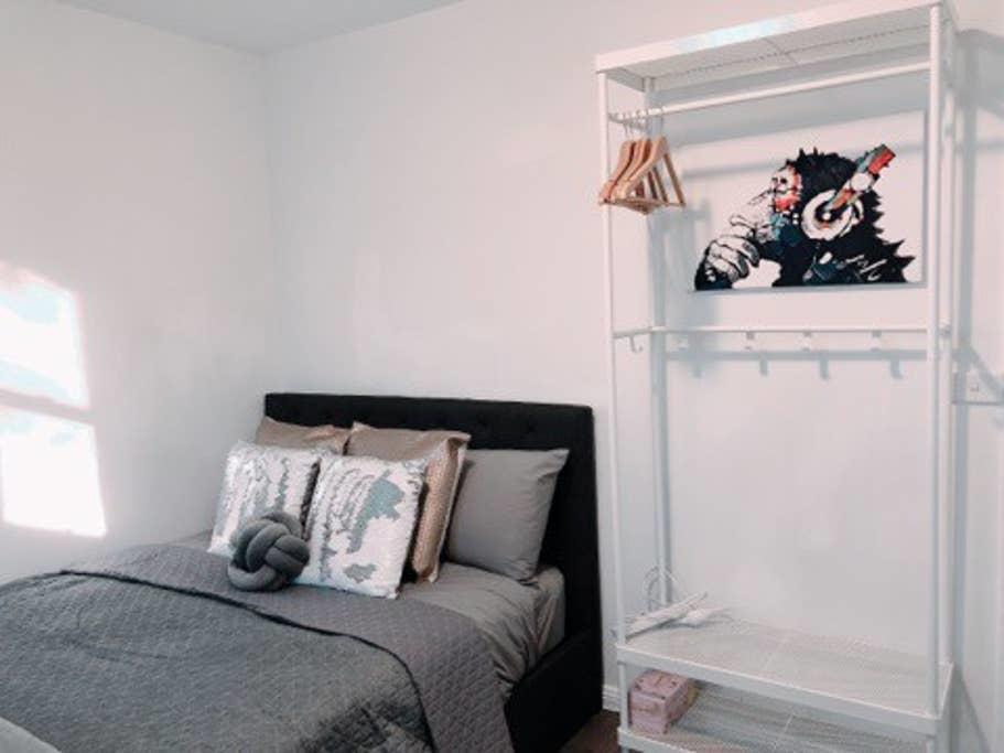1 Private Double Room In Carramar 1-minute to Station - SHAREHOUSE Villawood