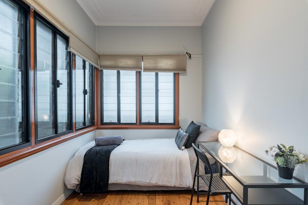 1 Private Single Room in Carramar 1-Minute Walk To Station - SHAREHOUSE Villawood