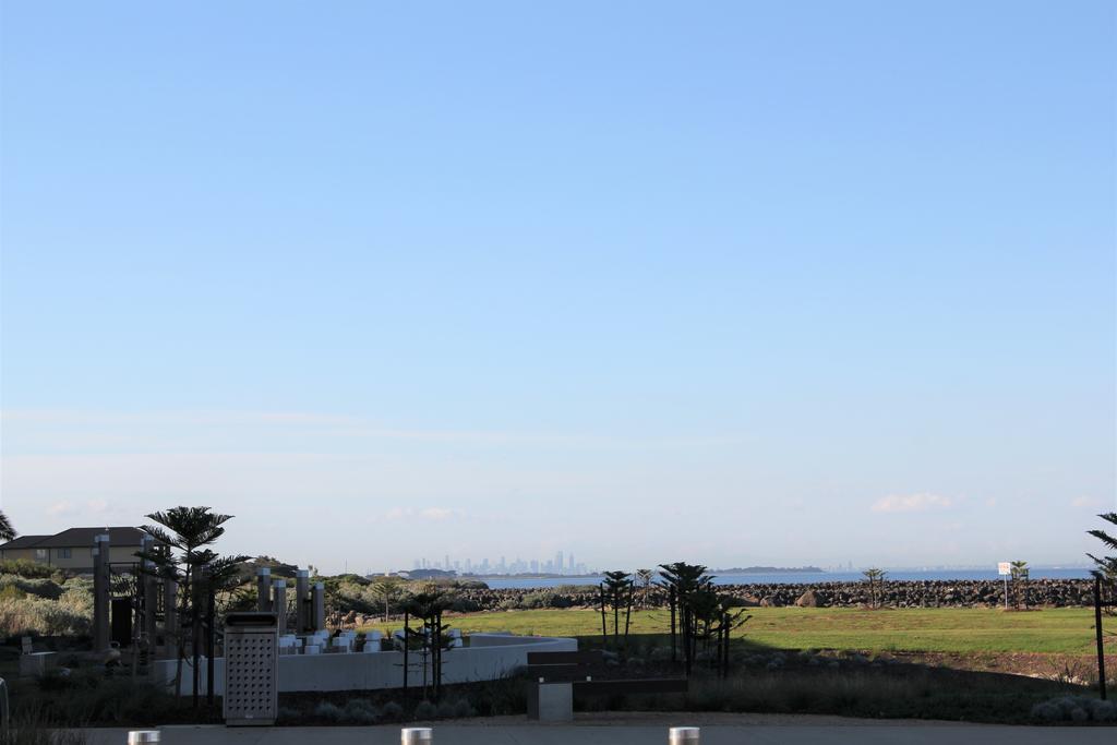 Absolute Waterfront Apt 319 Lighthouse Werribee
