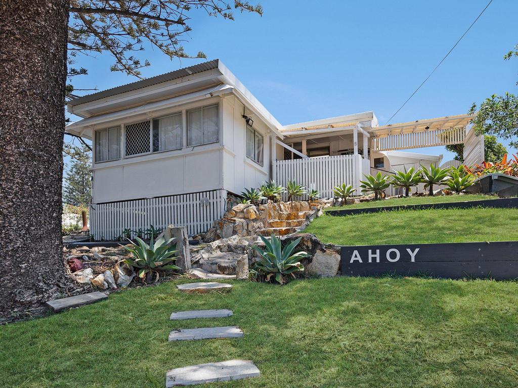 Ahoy Cottage Point Lookout