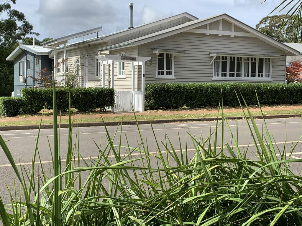 Bank House Tamborine Mountain Tamborine Mountain