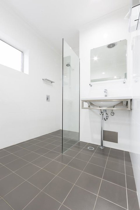 Forrest Hotel & Apartments - Pet Food Australia 16