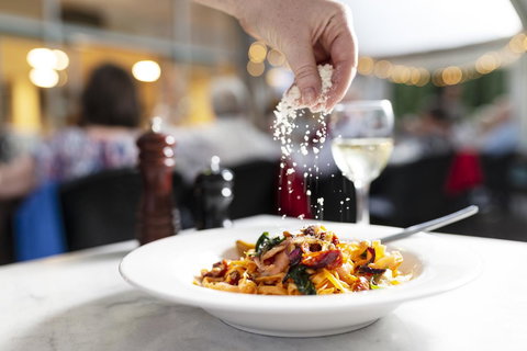 Forrest Hotel & Apartments - Pet Food Australia 24