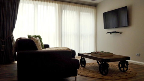De Russie Boutique Hotel - Food Delivery Shop 28