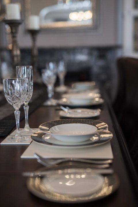 De Russie Boutique Hotel - Food Delivery Shop 14