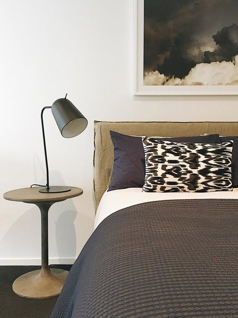 Birch Apartments In The City - Food Delivery Shop 2
