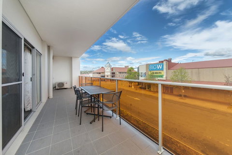 Abode Tuggeranong - Food Delivery Shop 6