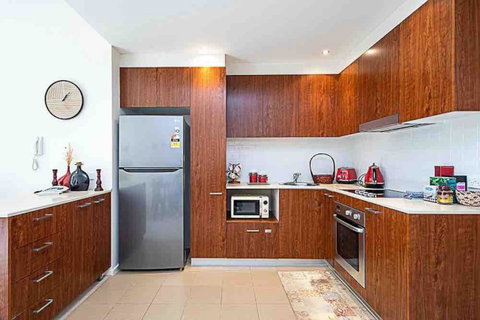 Spacious 1BR Stylish New Acton Apartment +Parking - Food Delivery Shop 16
