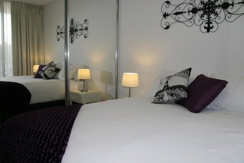 Apartments In Canberra - Food Delivery Shop 0