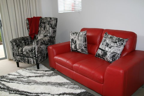 Apartments In Canberra - Food Delivery Shop 3