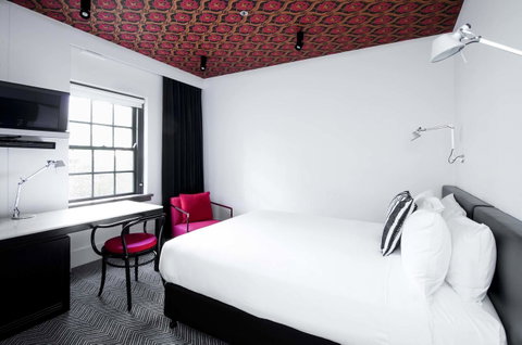 Peppers Gallery Hotel - Food Delivery Shop 14