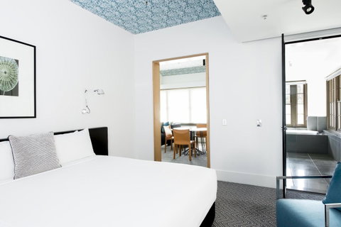 Peppers Gallery Hotel - Food Delivery Shop 37