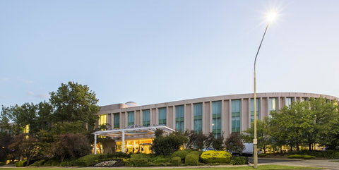 Rydges Canberra - Pet Food Australia 17