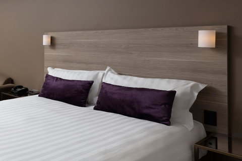 Rydges Canberra - Pet Food Australia 34