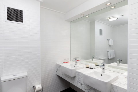 Rydges Canberra - Pet Food Australia 33