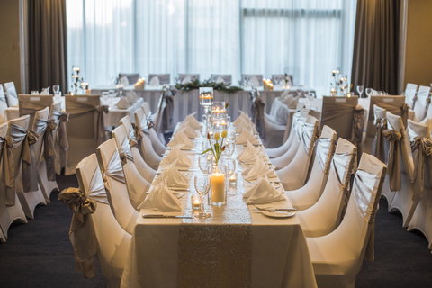 Rydges Canberra - Pet Food Australia 29