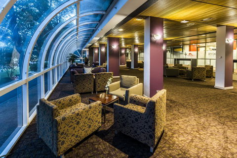 Rydges Canberra - Pet Food Australia 12