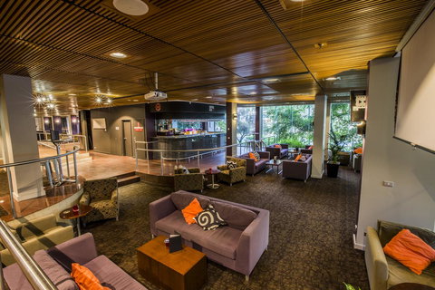 Rydges Canberra - Pet Food Australia 15