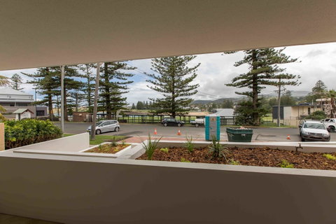 Bluewater Apartments - Food Delivery Shop 23