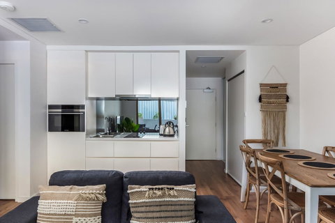 Bluewater Apartments - Food Delivery Shop 4