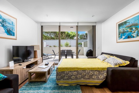 Bluewater Apartments - Food Delivery Shop 20