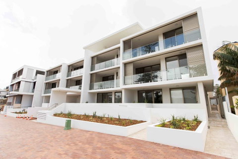 Bluewater Apartments - Food Delivery Shop 7
