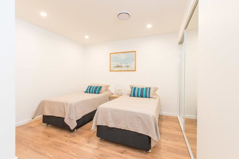 Bluewater Apartments - Food Delivery Shop 43