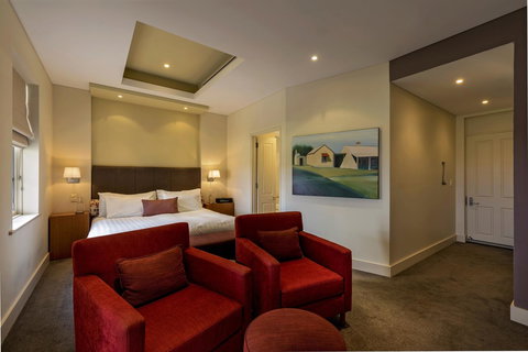 The Louise - Food Delivery Shop 36