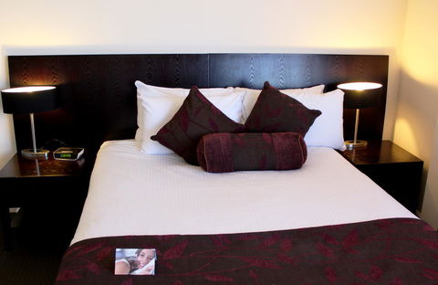 Hotel Grand Chancellor Adelaide - Food Delivery Shop 16