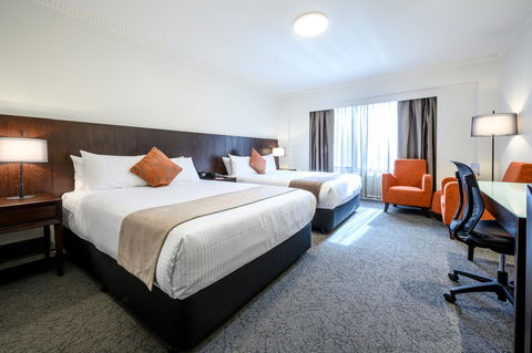 Hotel Grand Chancellor Adelaide - Food Delivery Shop 13