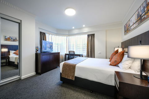 Hotel Grand Chancellor Adelaide - Food Delivery Shop 6