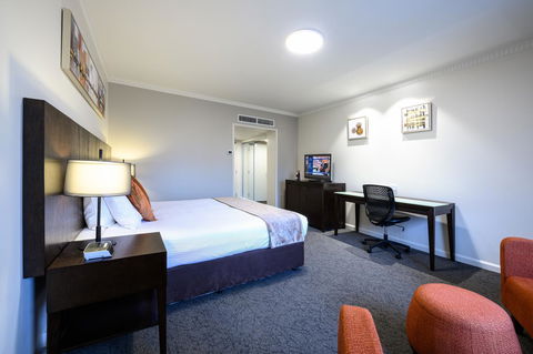 Hotel Grand Chancellor Adelaide - Food Delivery Shop 9