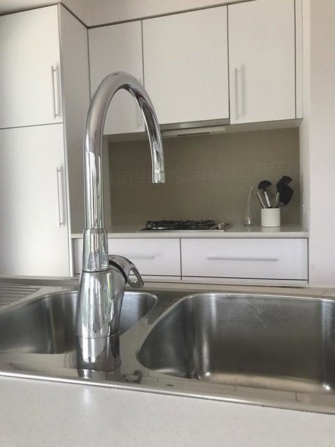 S T U D I O 22 Peaceful Retreat With Garden Views - Pet Food Australia 7