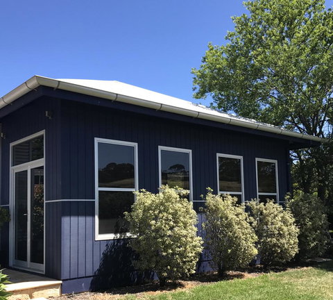 S T U D I O 22 Peaceful Retreat With Garden Views - Pet Food Australia 15