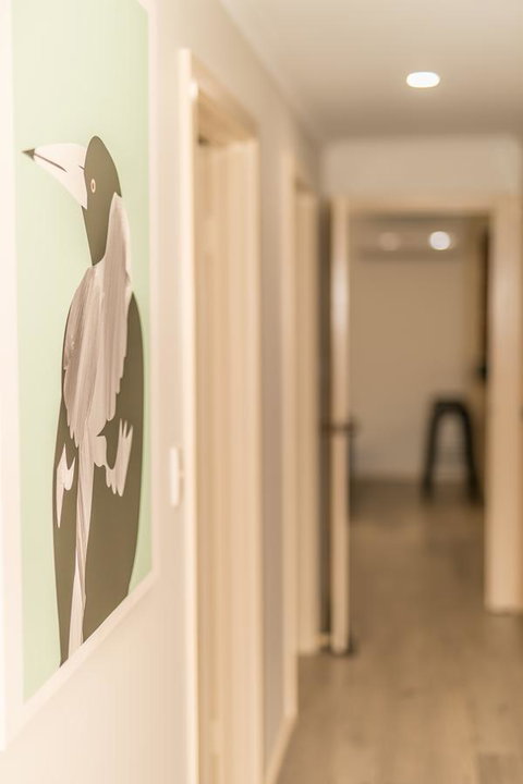 Tanunda\'s Magpie House - Food Delivery Shop 16