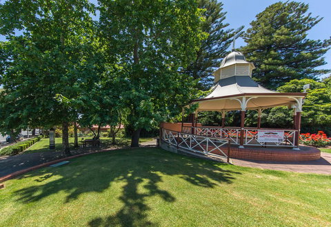 Tanunda\'s Magpie House - Food Delivery Shop 29