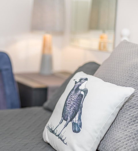 Tanunda\'s Magpie House - Food Delivery Shop 6