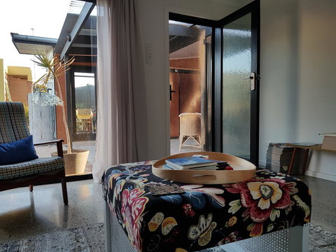 Sinclair Eco House - Pet Food Australia 26