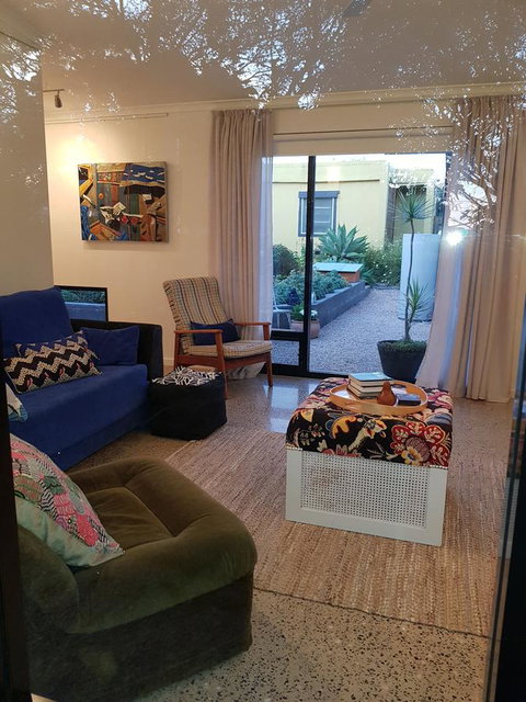 Sinclair Eco House - Pet Food Australia 10