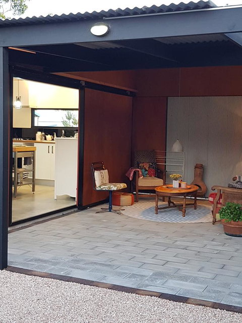 Sinclair Eco House - Pet Food Australia 3