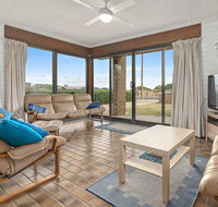 Sun  Surf Aldinga Beach Apartment - Pet Food Australia