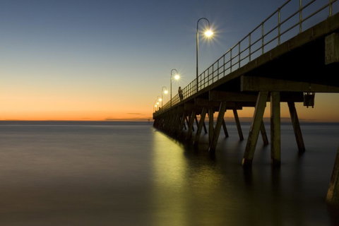 Luxury Beachside Accomodation - Food Delivery Shop 28