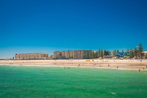 Luxury Beachside Accomodation - Food Delivery Shop 15