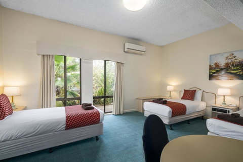 Garden City Motor Inn - Food Delivery Shop 23