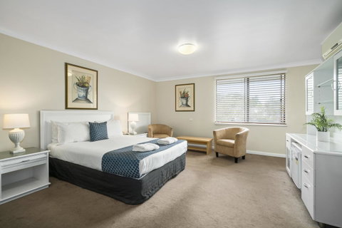Garden City Motor Inn - Food Delivery Shop 28