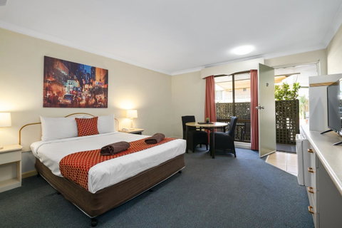 Garden City Motor Inn - Food Delivery Shop 15