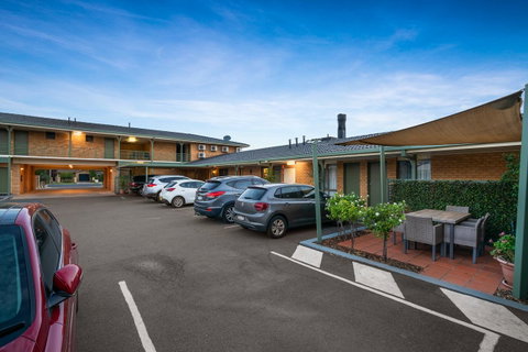 Garden City Motor Inn - Food Delivery Shop 42